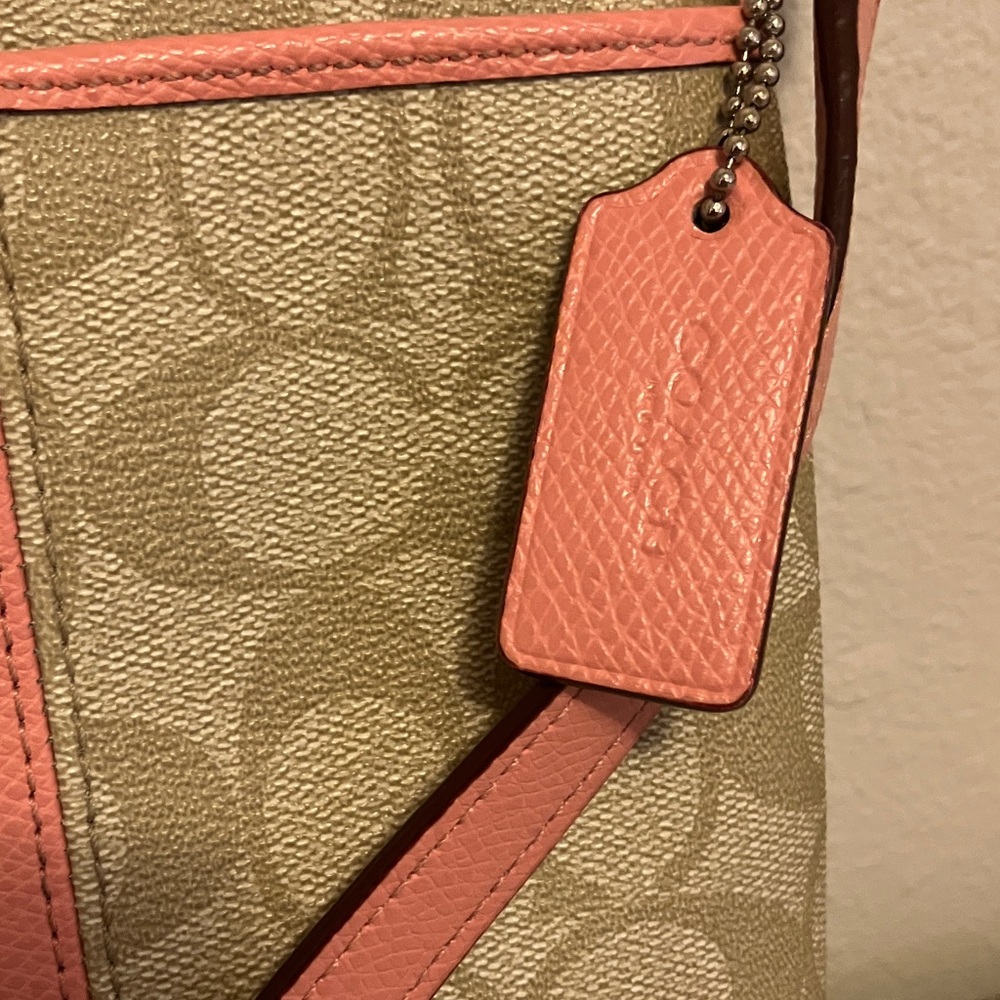 Coach Beige and Pink Crossbody Bag - Picture 4 of 15